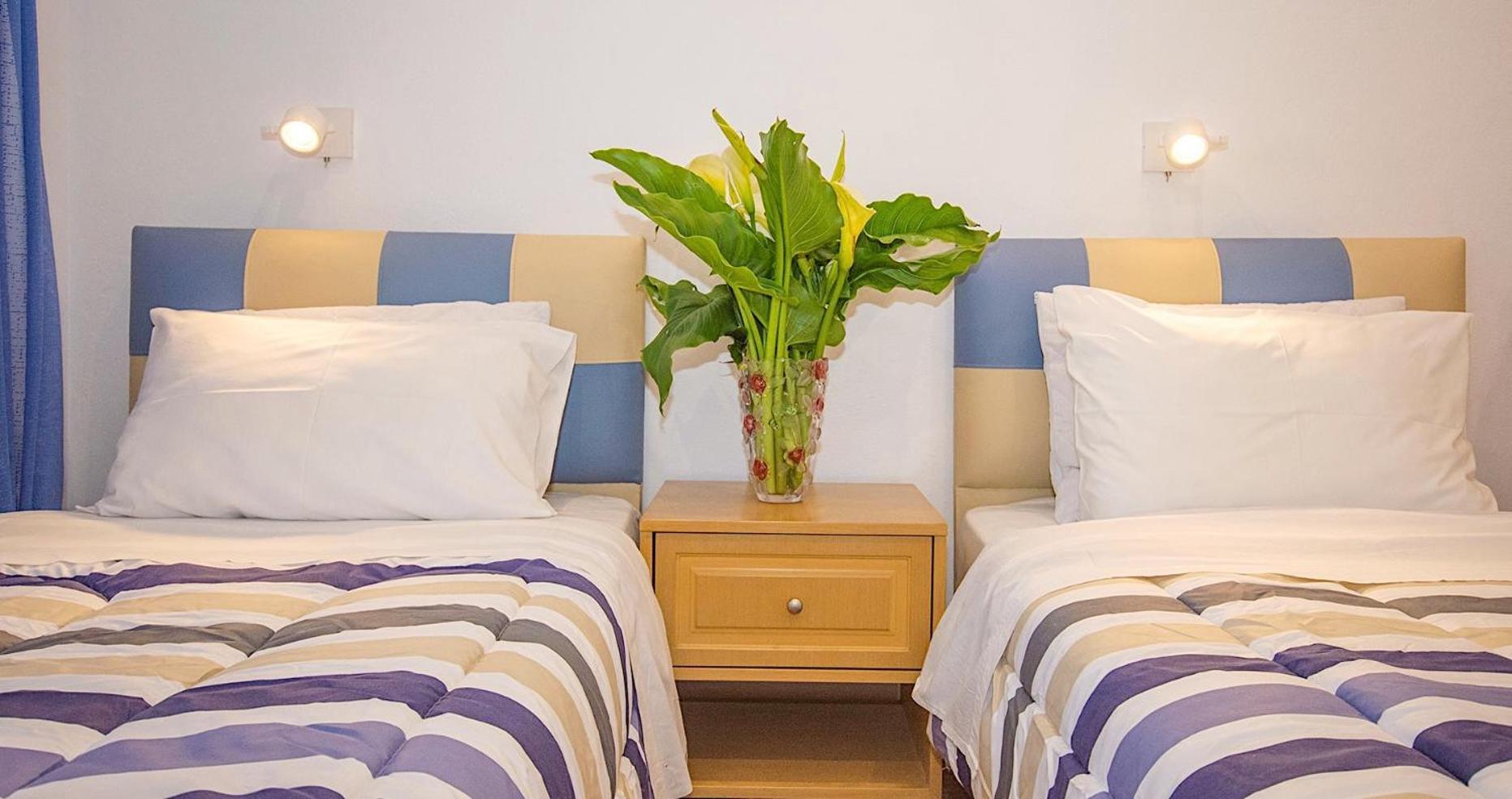 Pension Ageliki Kalogera Mykonos Town ภายนอก รูปภาพ