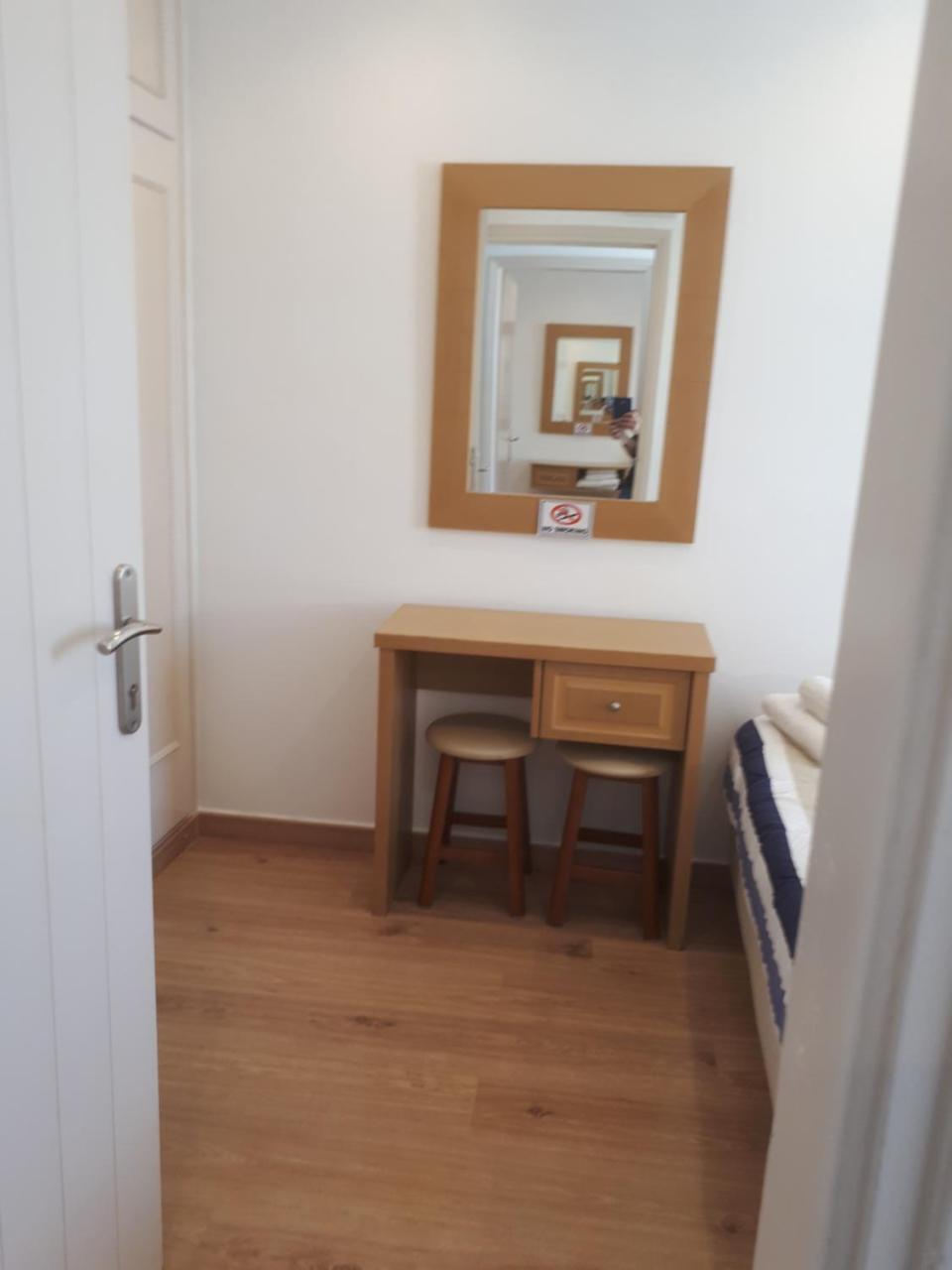 Pension Ageliki Kalogera Mykonos Town ภายนอก รูปภาพ